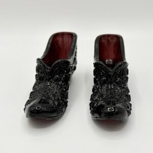 Vintage Amethyst Daisy & Button‎ Art Glass Reddish/Purple Mini Shoe Pair (2 Pcs)
